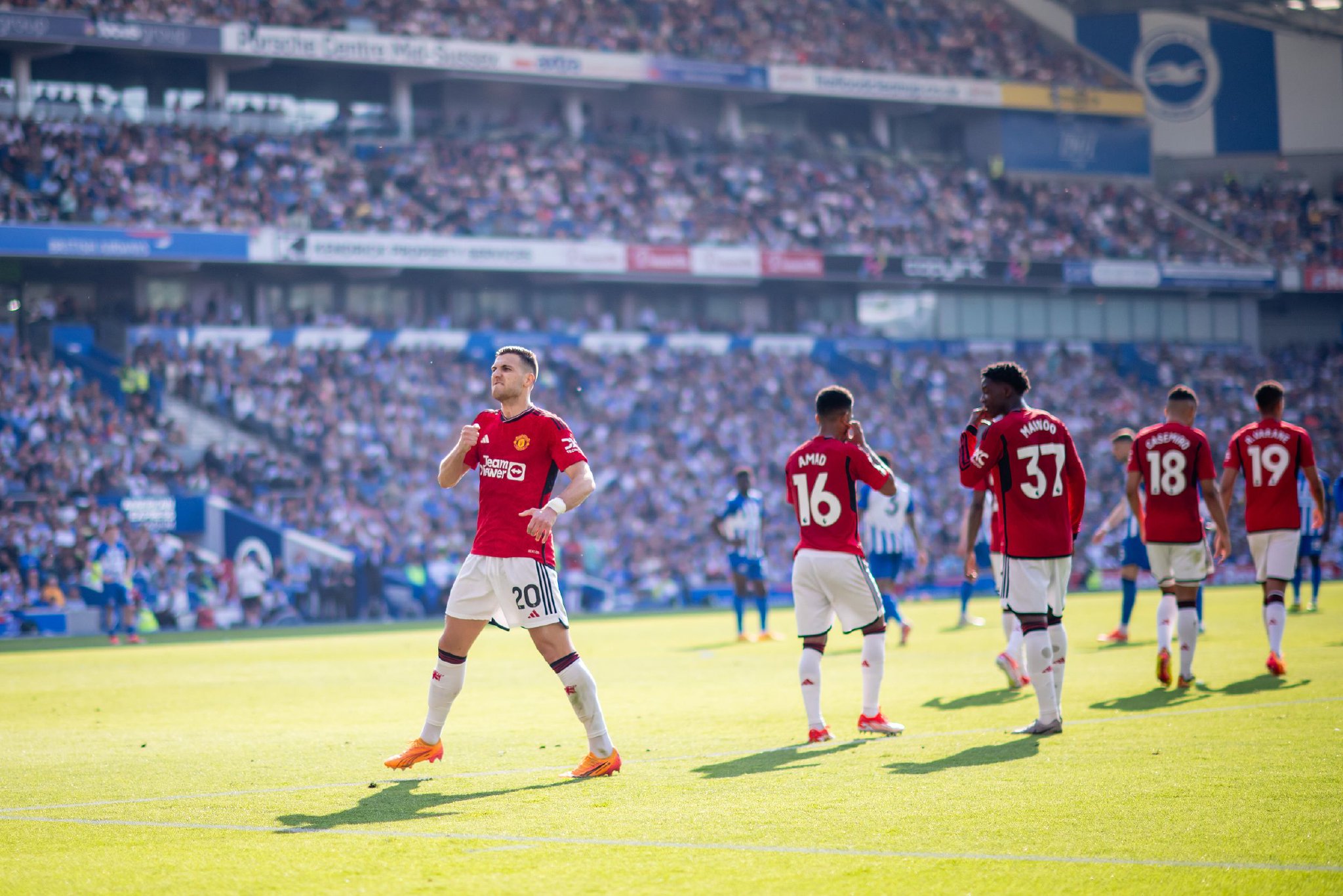 同时锁定谢 同时锁定谢